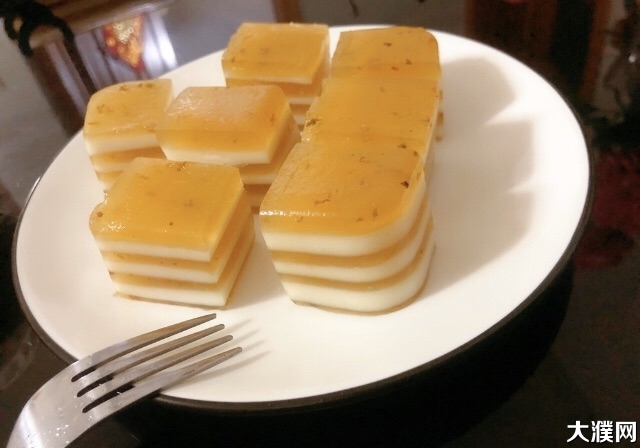 自己做的桂花千层马蹄糕,看看怎么样?你们都喜欢吃吗?