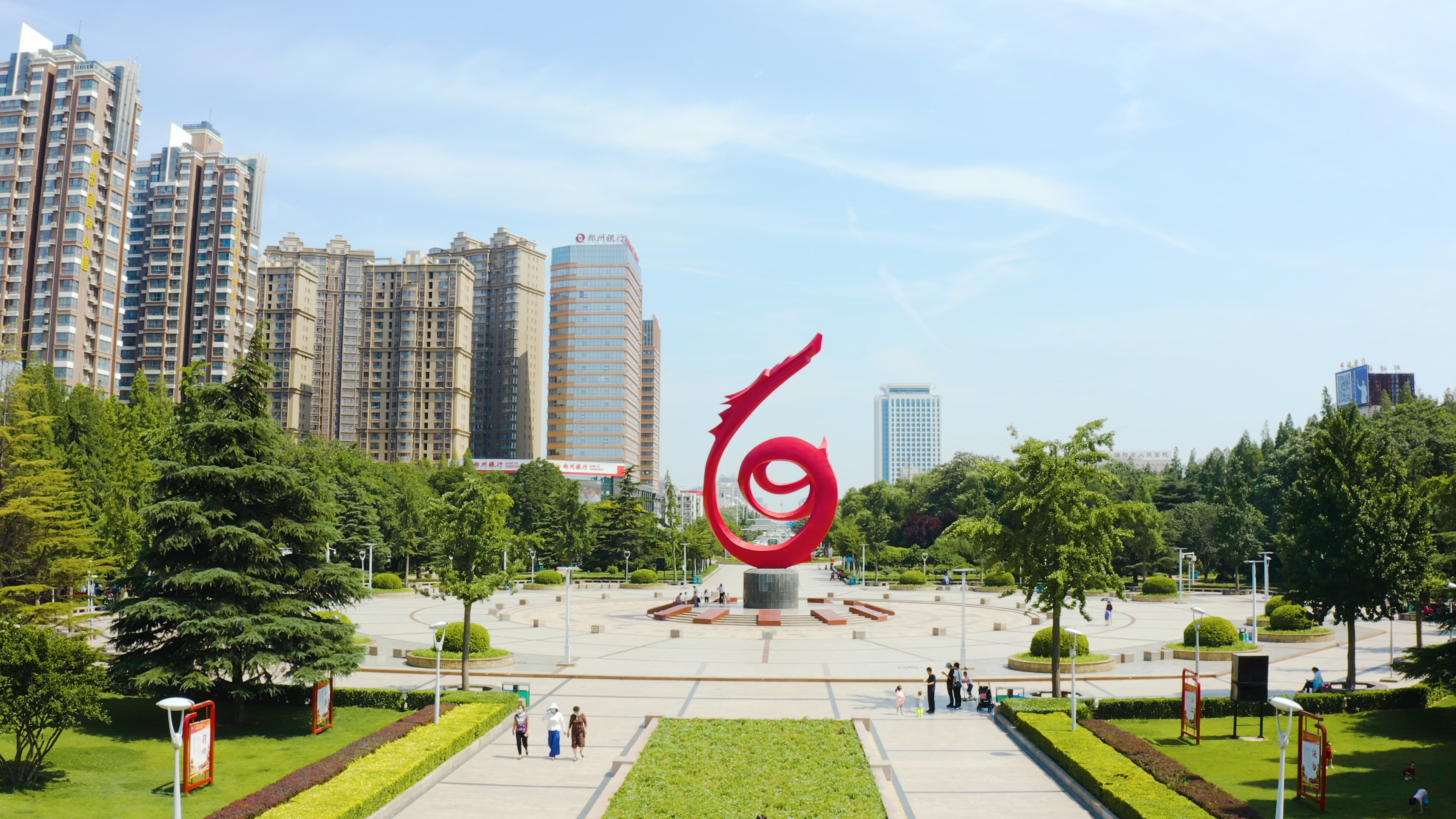 梅大高速拦车救人的河南司机,拟被认定见义@濮阳人,开始预约!